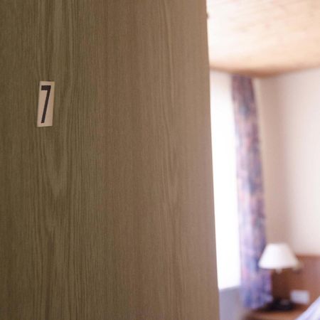 Hotel Zum Wikinger Neßmersiel Esterno foto