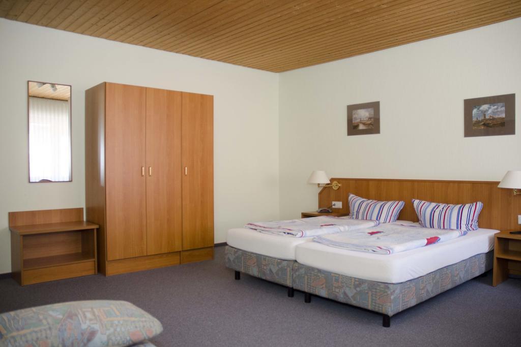 Hotel Zum Wikinger Neßmersiel Camera foto