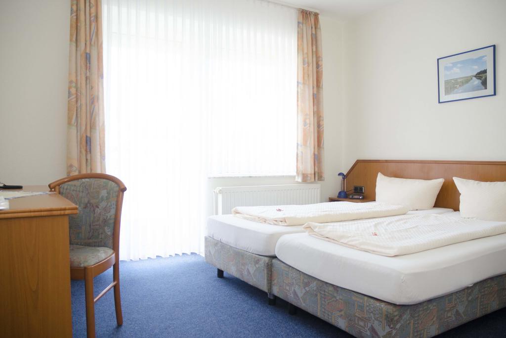 Hotel Zum Wikinger Neßmersiel Camera foto